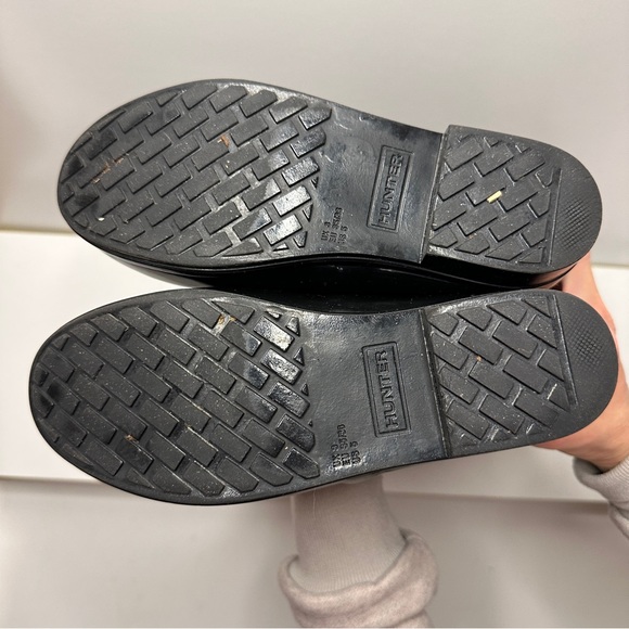 Limited Edition Hunter Regent Rigley Riding Rain Boot in Black. - Picture 5 of 5